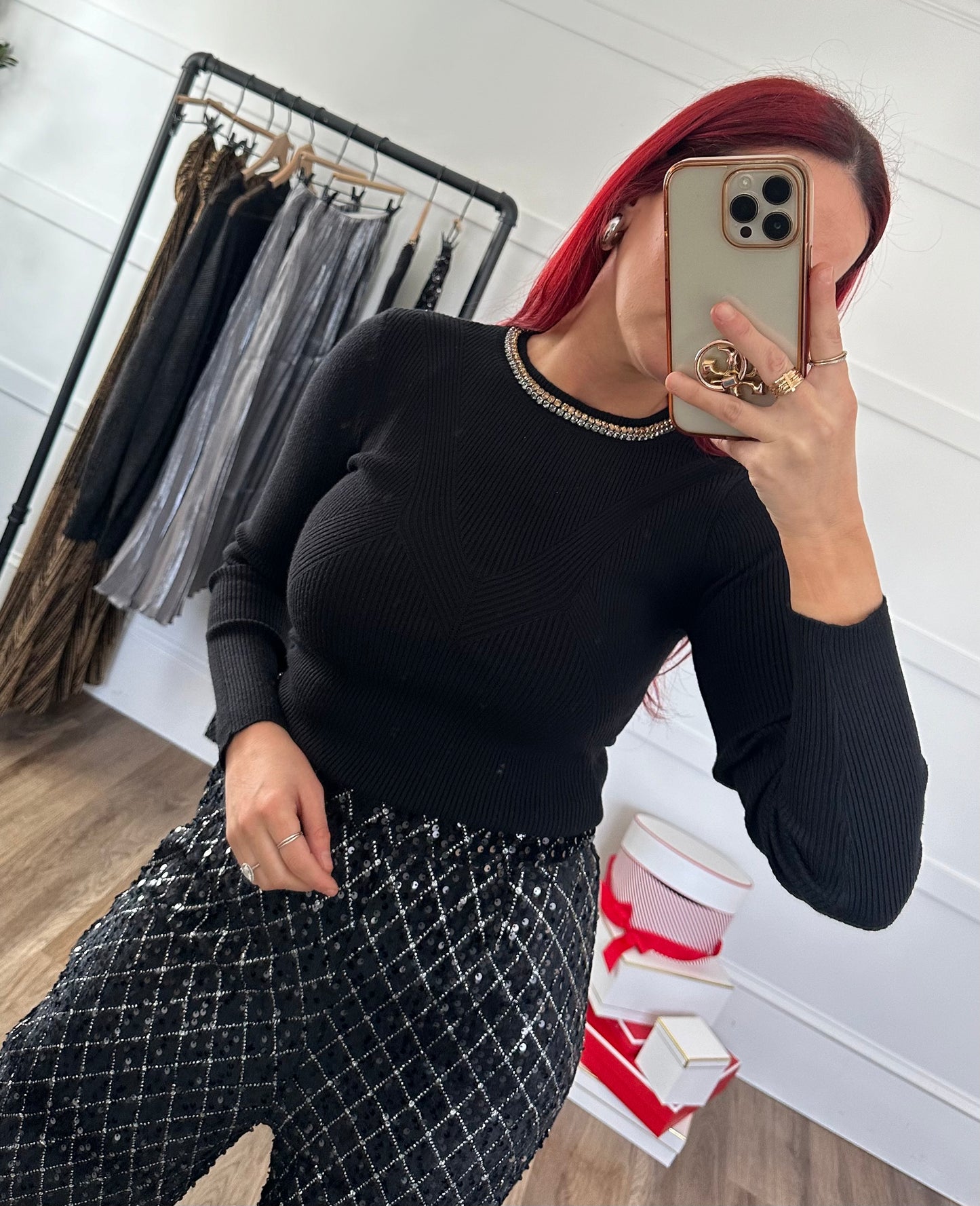 Diamond Neck Detail knit Sweater