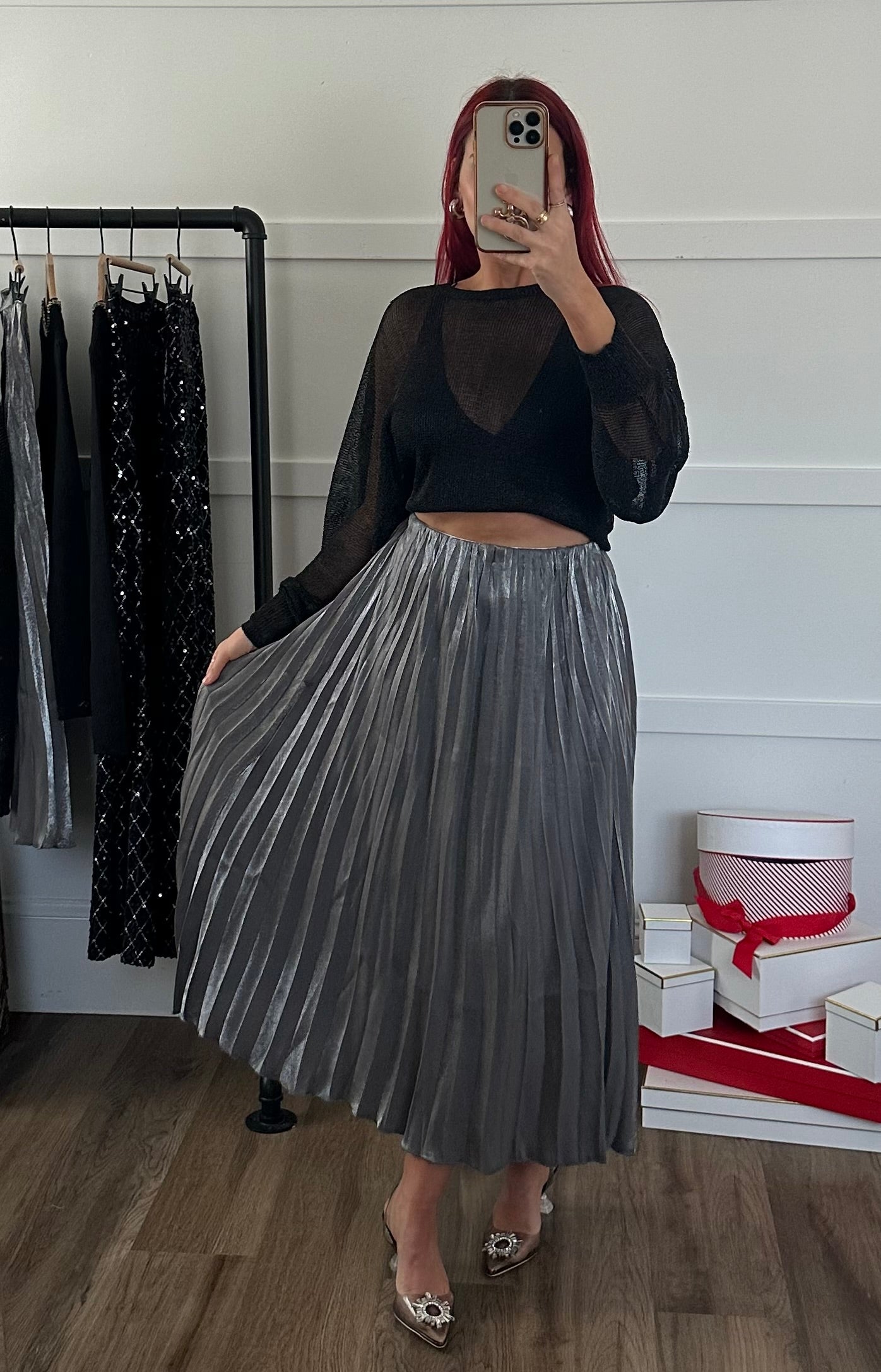 Shiny Pleated Maxi Skirr